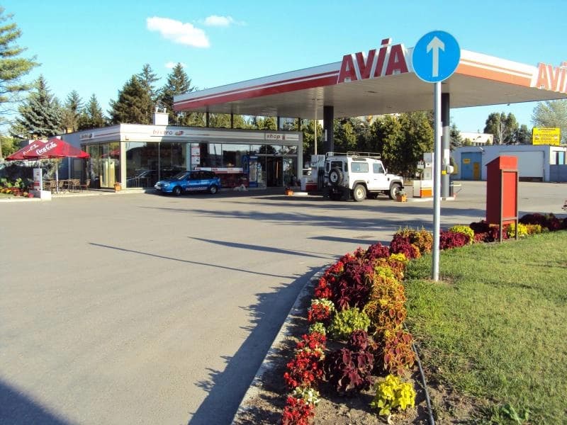 AVIA benzinkút Szeged, Kereskedő köz 01